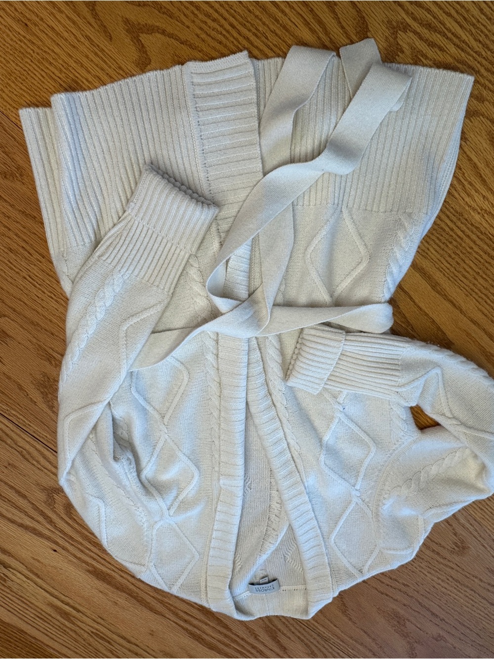Kinross! Cashmere! Amazing Cream Cable-Knit Belted Cardigan